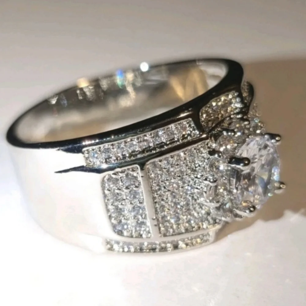 Elegant Mens 4 Ct Lab Created diamond Blinged out 925 Silver Wedding Band